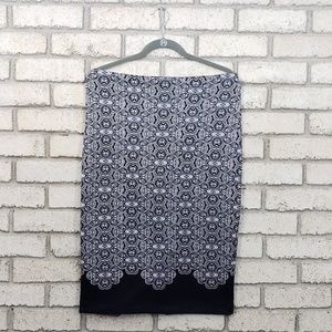 Stretchy pencil skirt